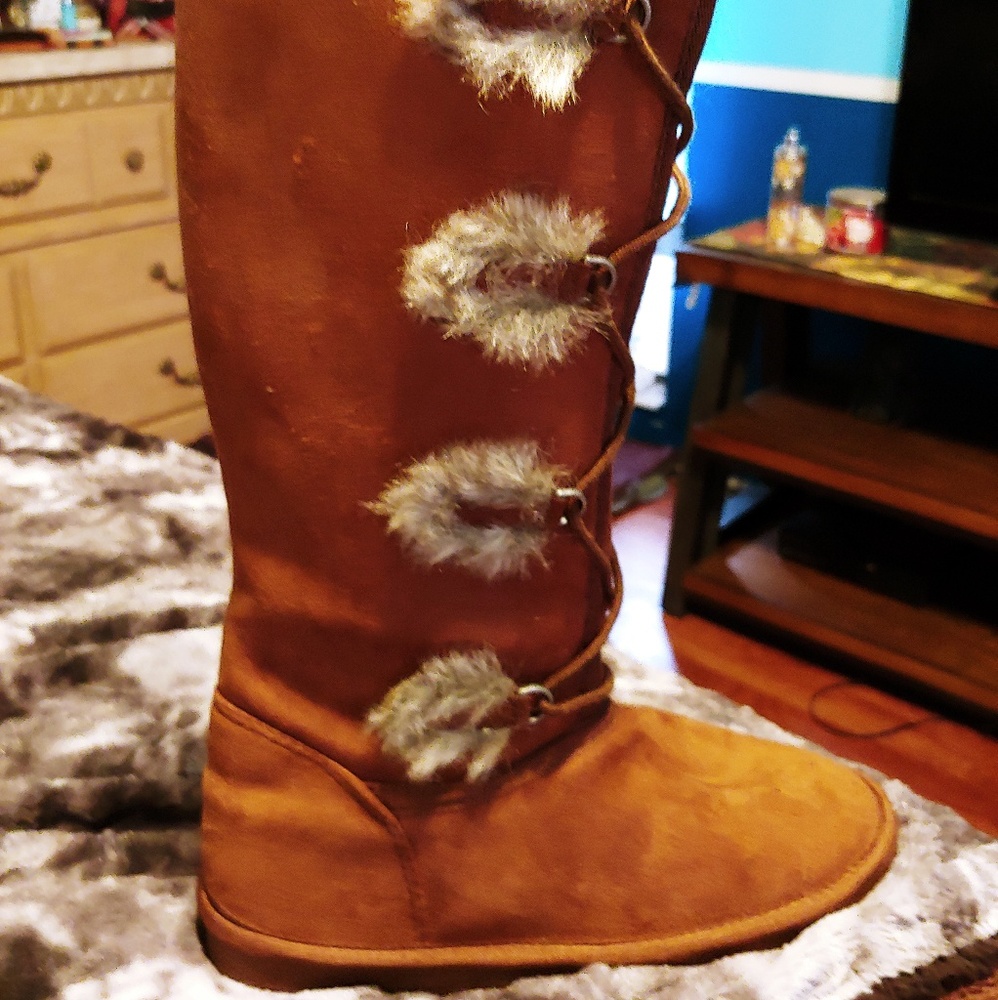 Just Fab Tan Suede boots with fur design